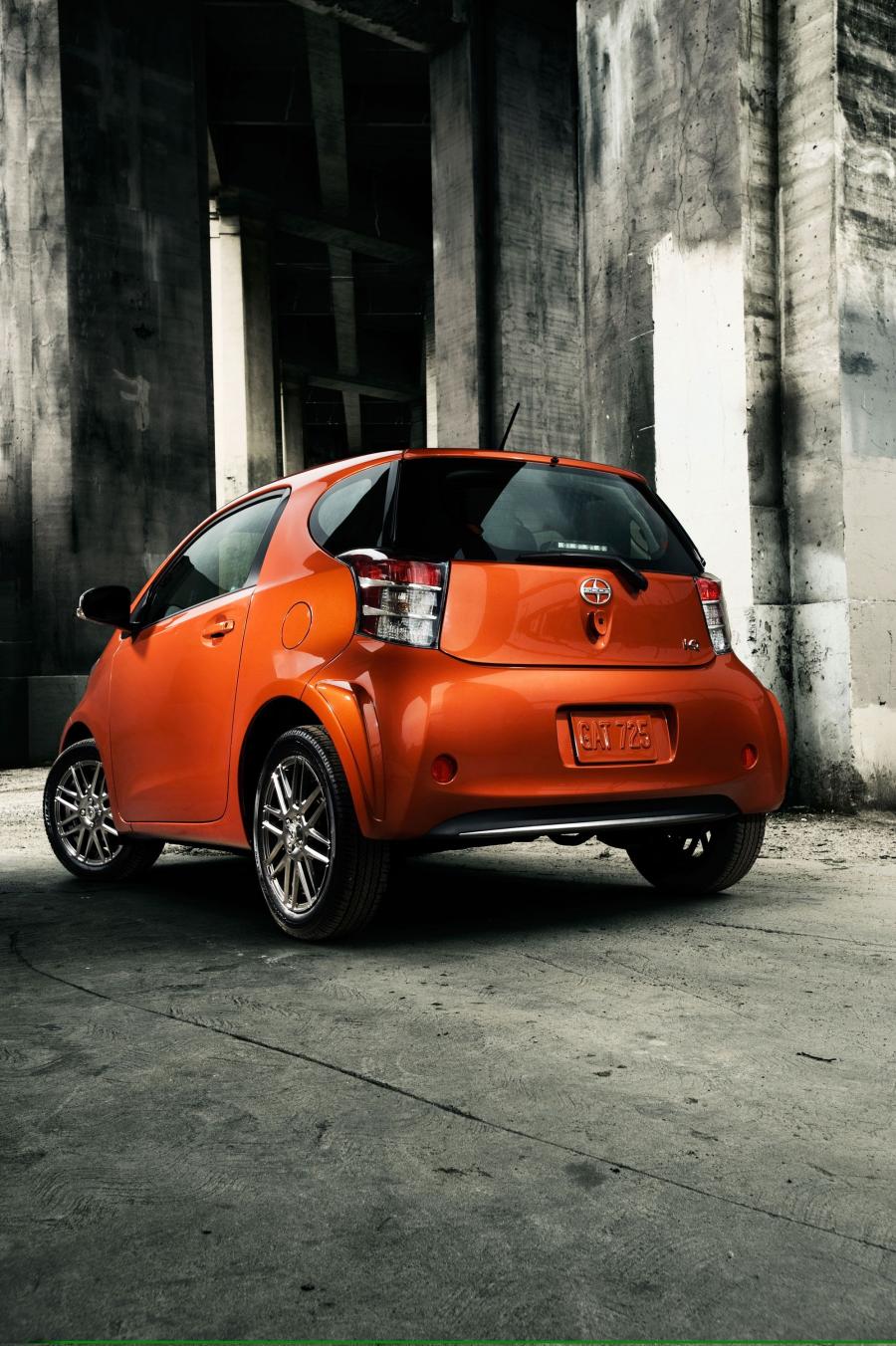  Scion iQ 2012 года  (фото 105 из 128)